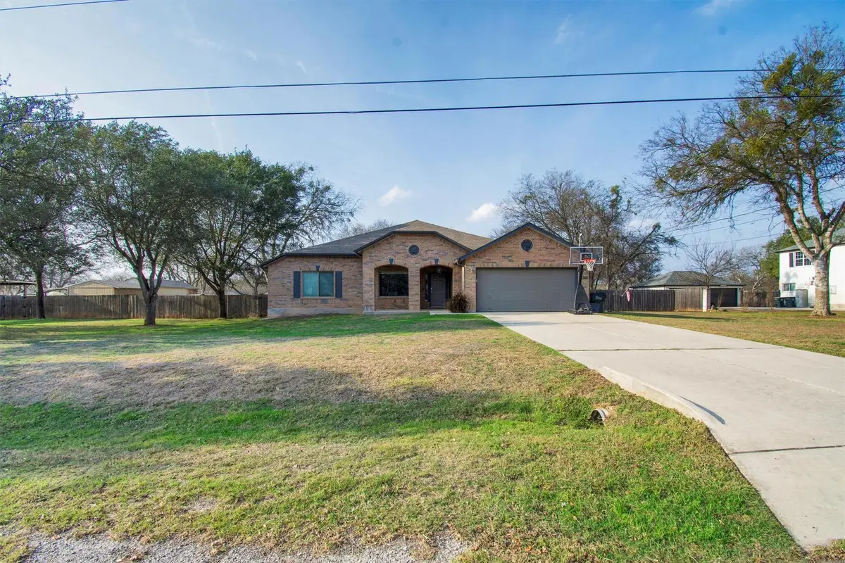 901 Bella Vista Cir, Kyle, TX 78640 - Image #1