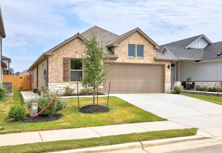 327 Bendecido Loop, Elgin, TX 78621 - Image #3