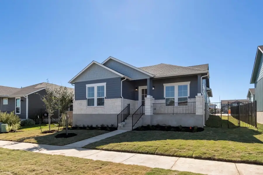 7505 Boyd Haven Dr, Austin, TX 78744 - Image #2