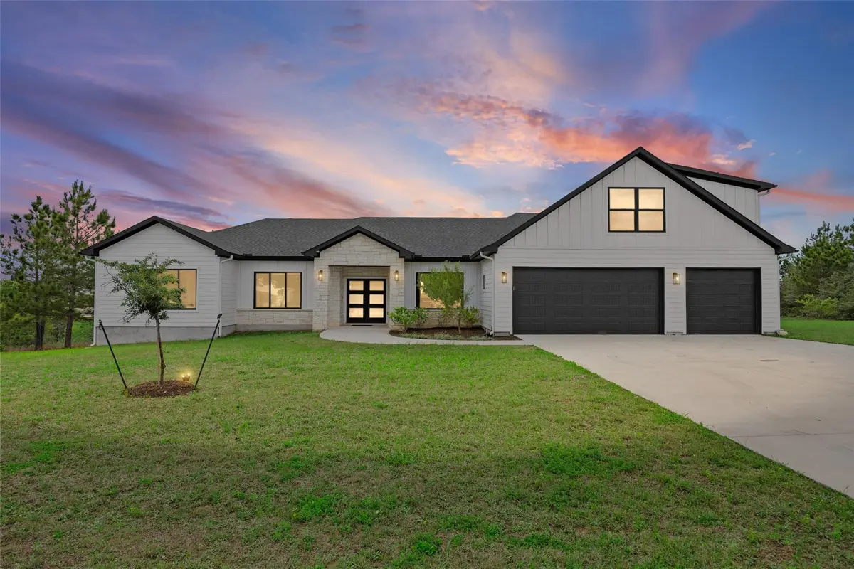 111 Tall Forest Dr, Bastrop, TX 78602 - #1