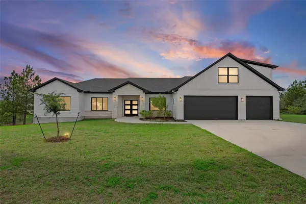 111 Tall Forest Dr, Bastrop, TX 78602