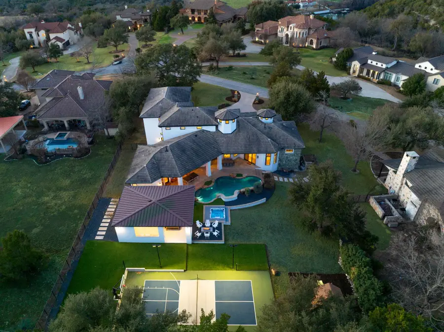 109 Dawn River Cv, Austin, TX 78732 - Image #3