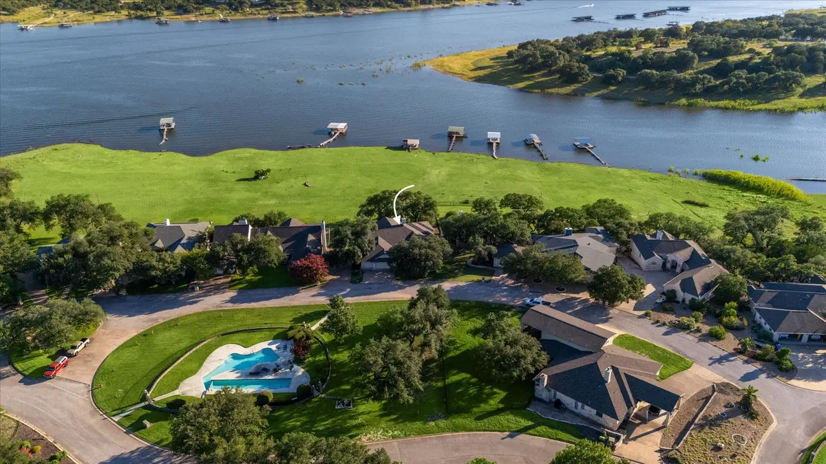20625 Highland Lake Loop, Lago Vista, TX 78645 - Image #1