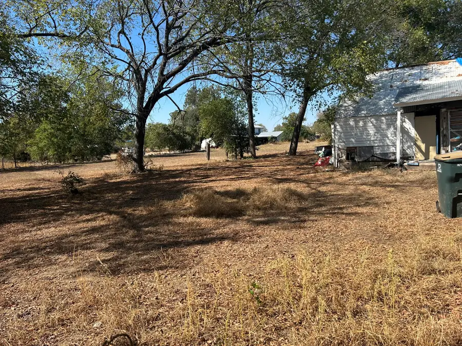 1210 Chambers St, Bastrop, TX 78602 - Image #2