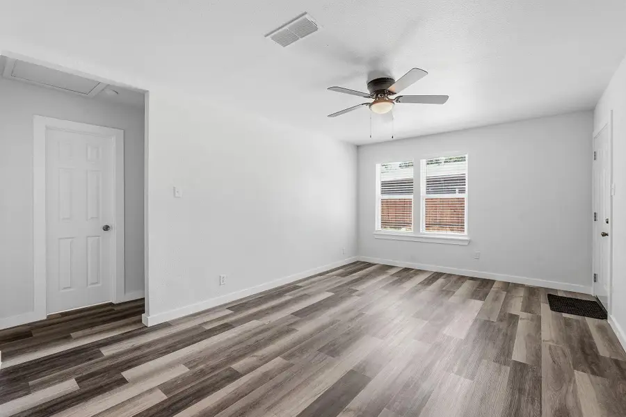 1911 Hearthside Dr #A/B, Austin, TX 78757 - #3