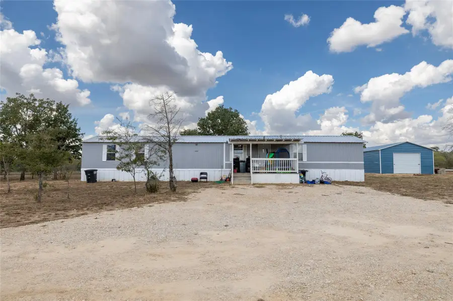 1265 Bugtussle Ln, Luling, TX 78648 - Image #3