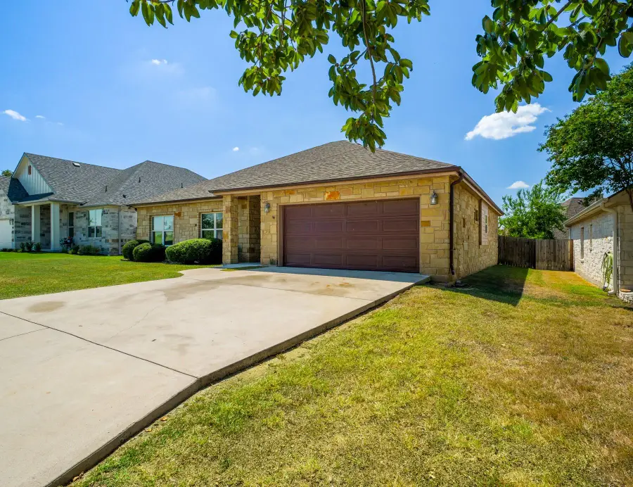 419 Spyglass St, Marble Falls, TX 78654 - Image #3