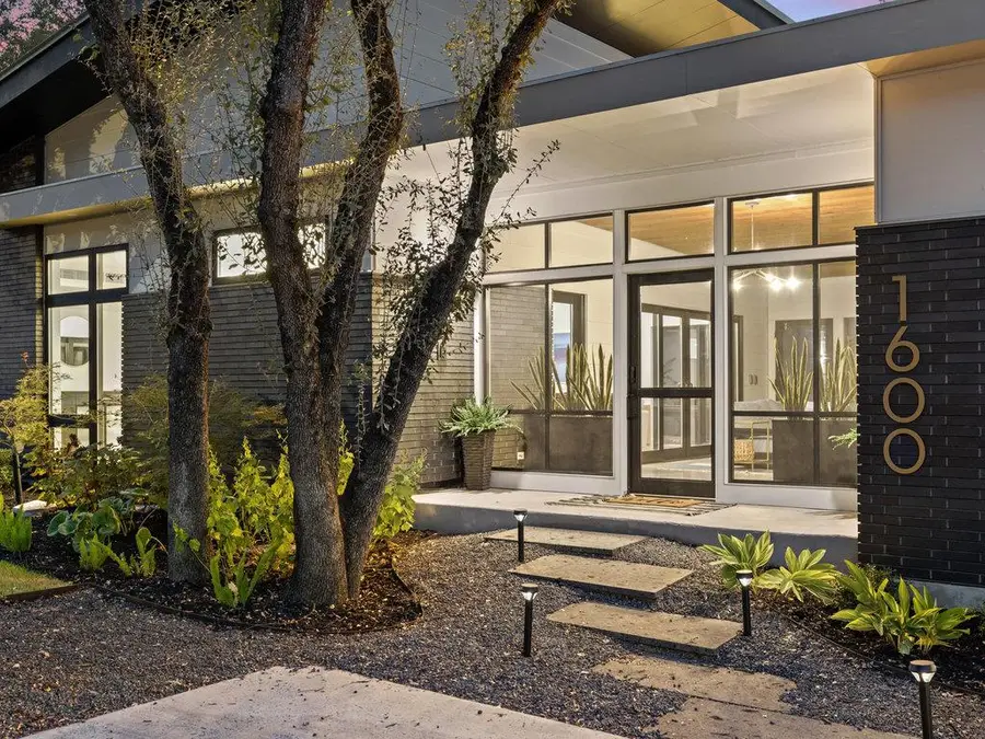 1600 Barton Hills Dr, Austin, TX 78704 - #2