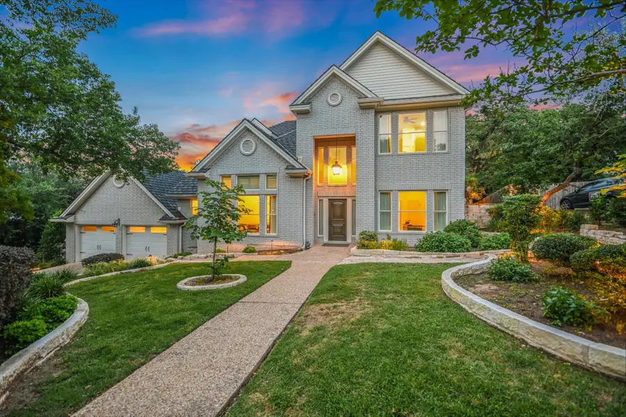 1703 Brookhaven Dr, Austin, TX 78704 - Image #2