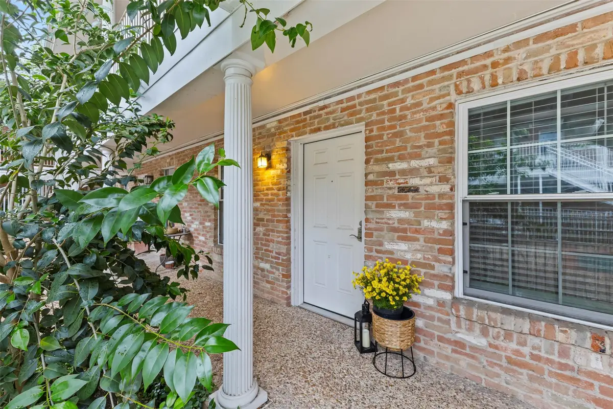 1240 Barton Hills Dr #108, Austin, TX 78704 - #1