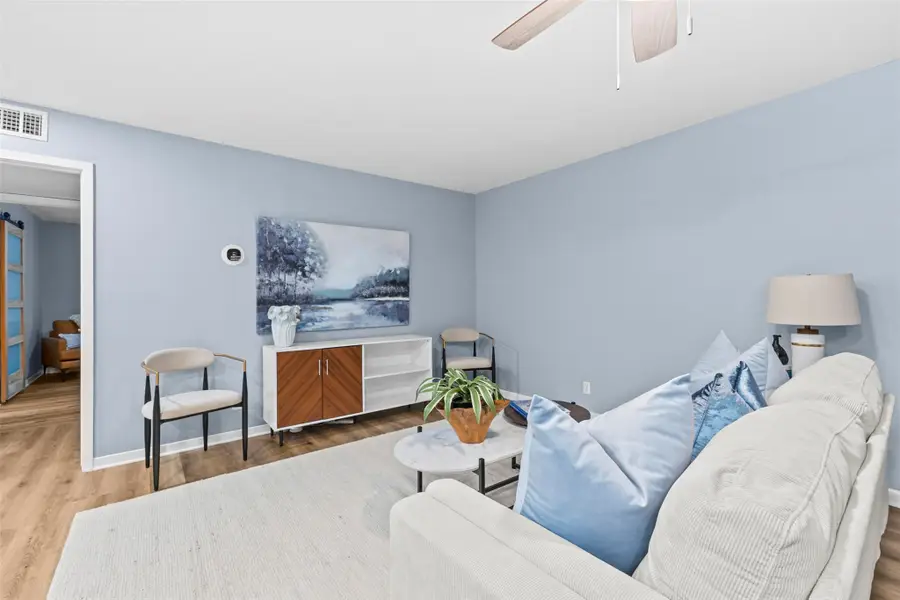 1240 Barton Hills Dr #108, Austin, TX 78704 - #3