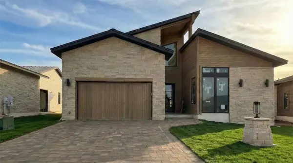 119 Azalea Loop, Horseshoe Bay, TX 78657