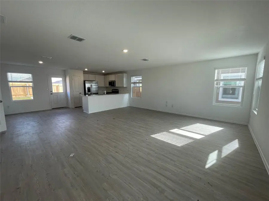 220 Sambre St, Kyle, TX 78640 - Image #2