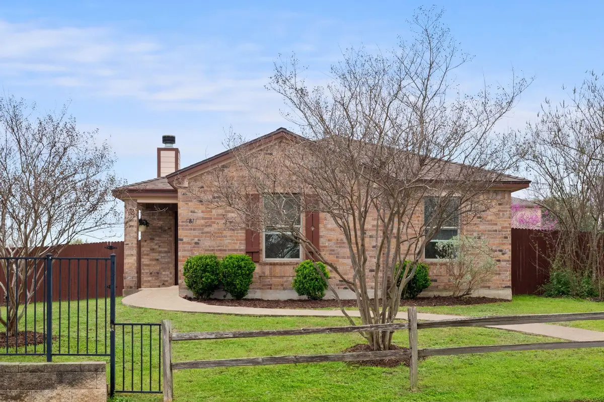 5811 Viewpoint Dr, Austin, TX 78744 - #1