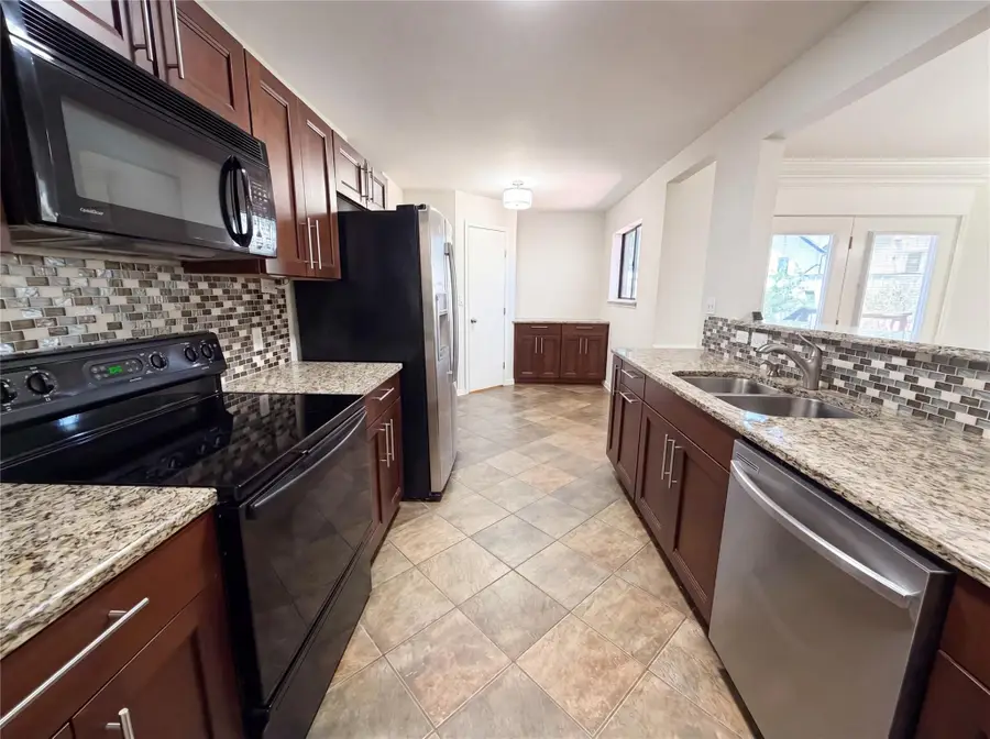 1111 N Riviera Cir, Cedar Park, TX 78613 - #2