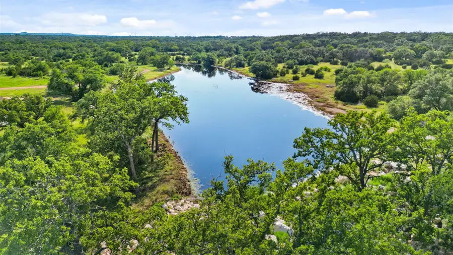 212 Red Hawk Dr, Marble Falls, TX 78654 - Image #2