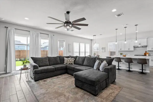 8209 Bestride Bnd, Austin, TX 78744