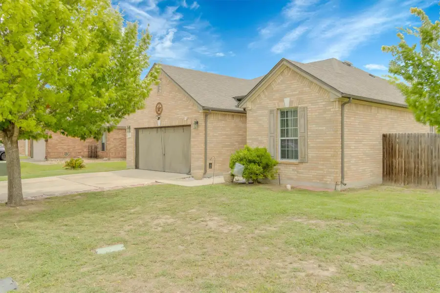 460 Waterleaf Blvd, Kyle, TX 78640 - #3