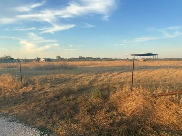 405 Molasses Rd, Dale, TX 78616 - #1