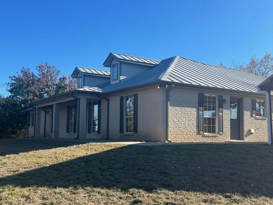 3076 County Road 1045 Rd, Lampasas, TX 76550 - Image #2