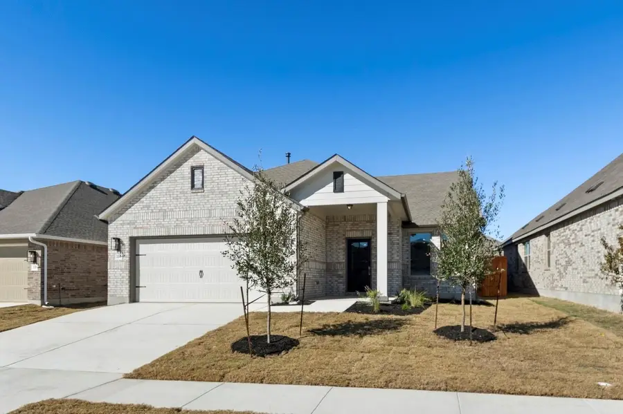 304 Bay Breeze Dr, Kyle, TX 78640 - Image #2