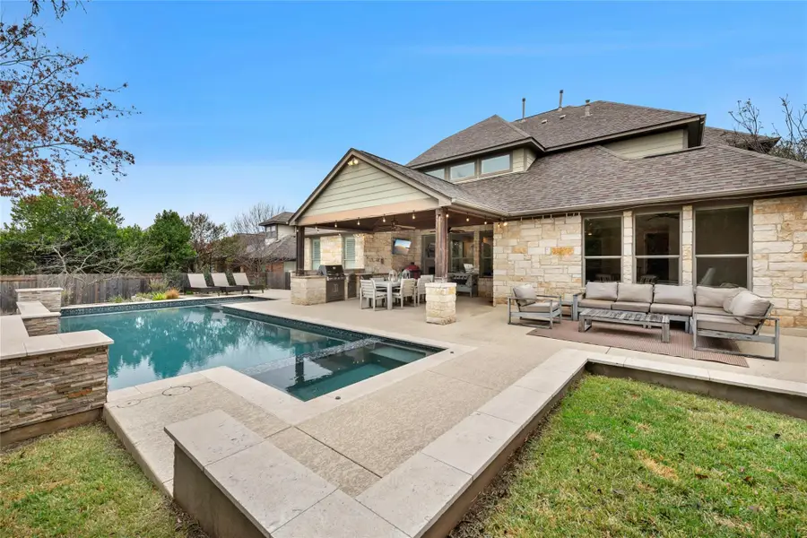 1313 Nova Ct, Austin, TX 78732 - Image #2