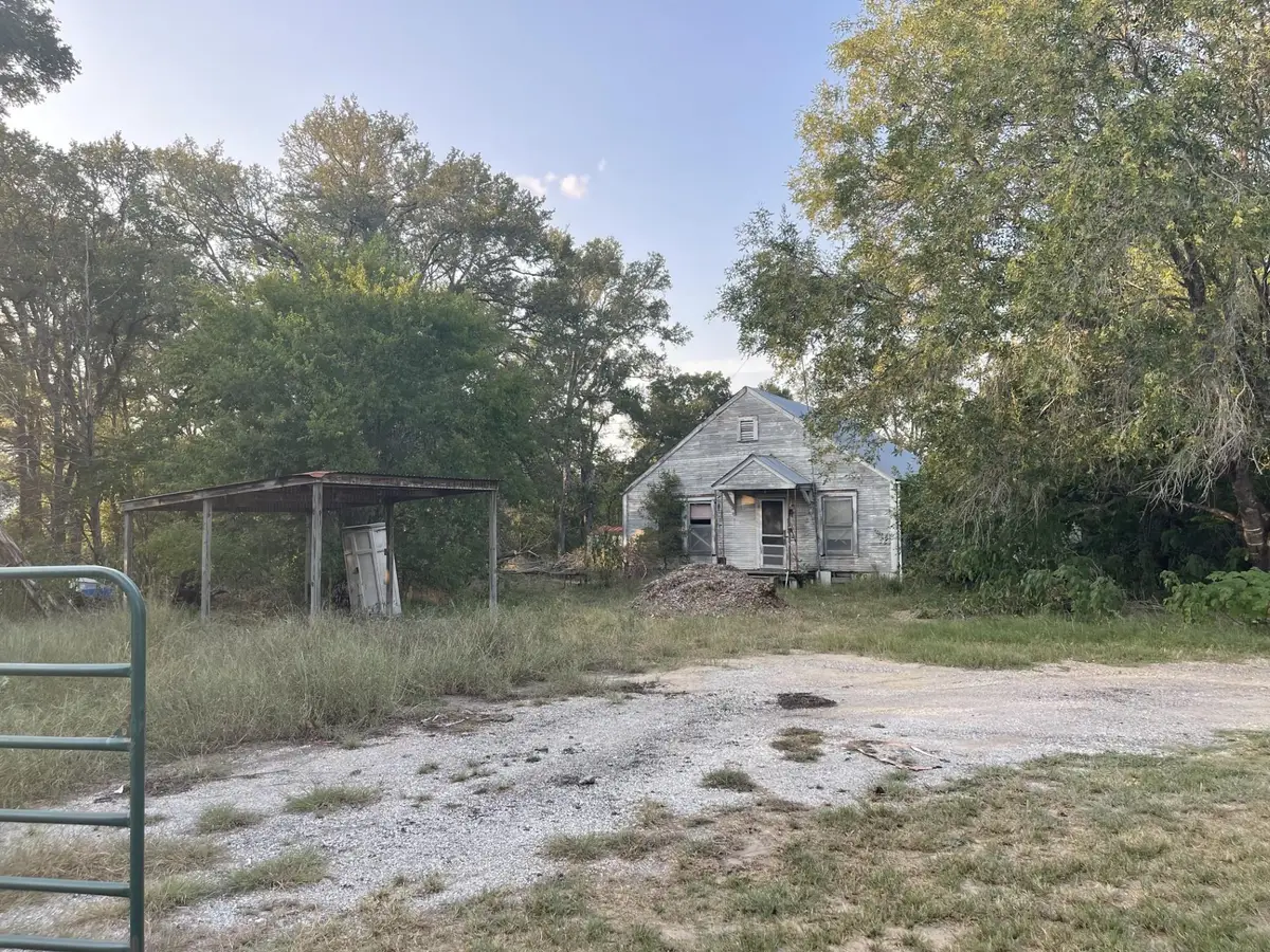 686 Fm 812, Red Rock, TX 78662 - #1