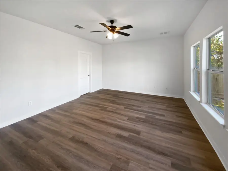 127 Campos Dr, Hutto, TX 78634 - #3