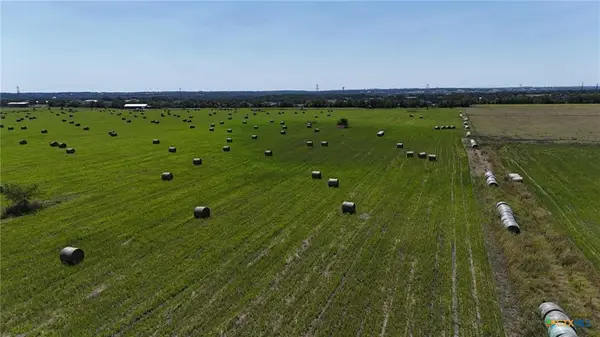 7897 Fox Rd, Belton, TX 76513