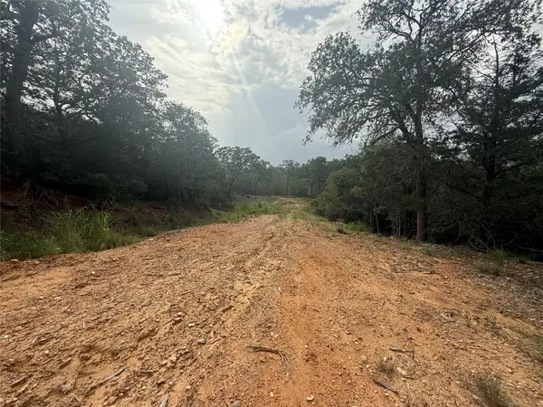 108 Kalihi Ct, Bastrop, TX 78602