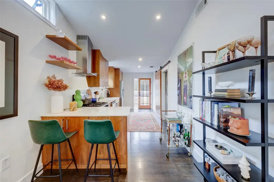 2306 Santa Maria St, Austin, TX 78702 - #2