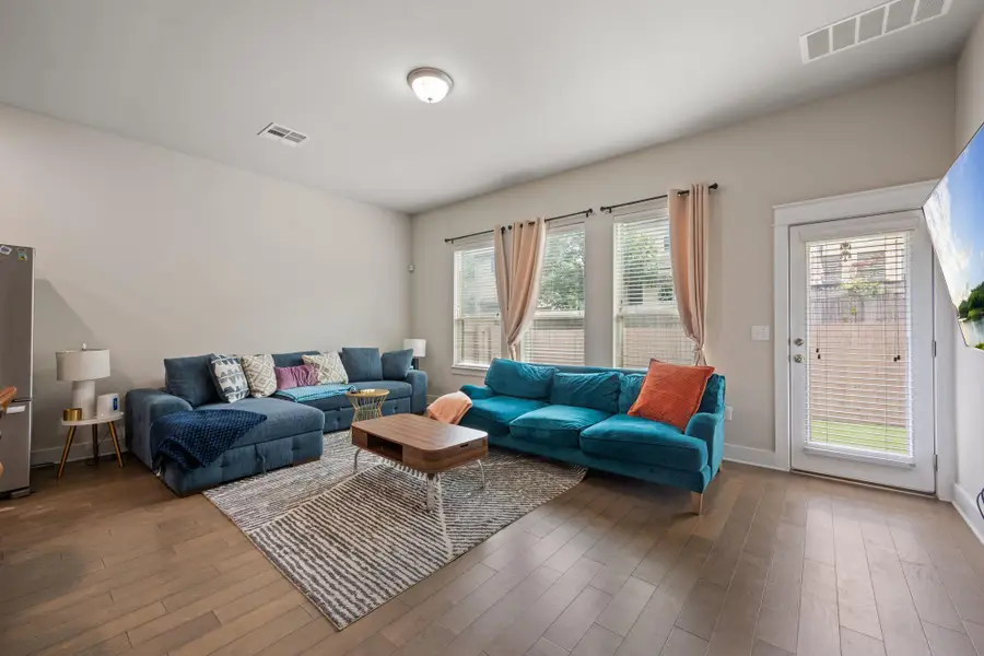 13501 Metric Blvd #14, Austin, TX 78727 - #2