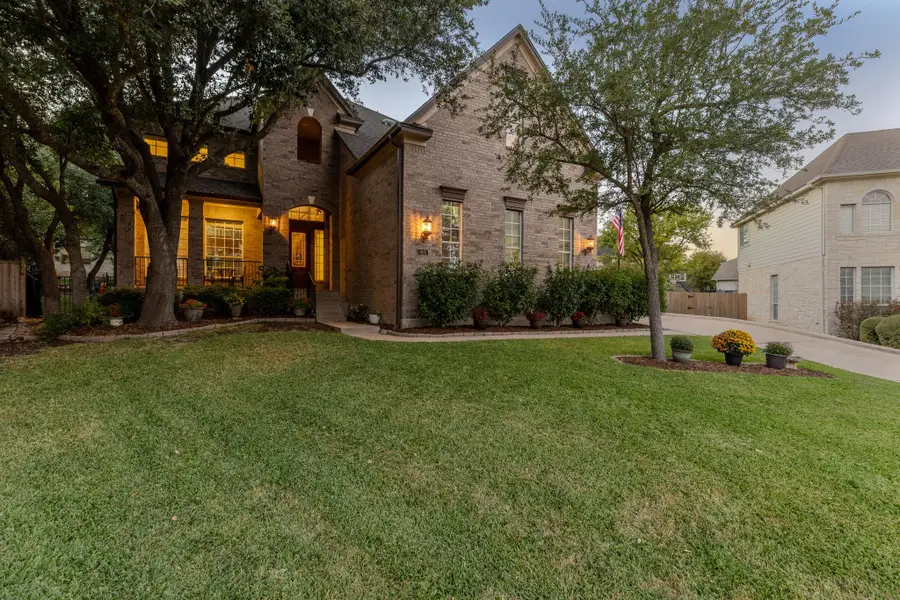 908 Golden Bear Cv, Round Rock, TX 78664 - Image #2