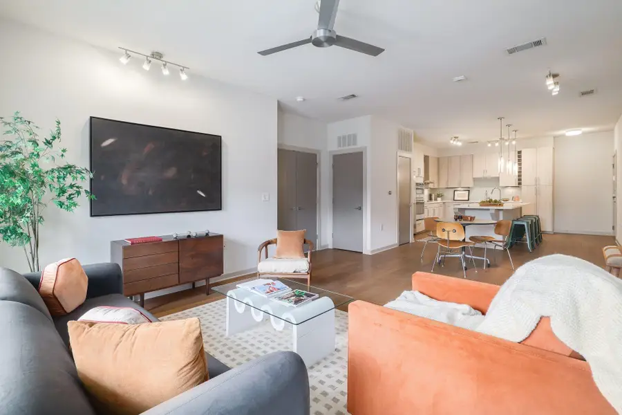 3600 S Lamar Blvd #100, Austin, TX 78704 - #2