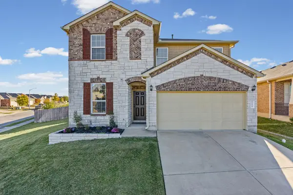 218 Lyre Leaf Dr, Buda, TX 78610