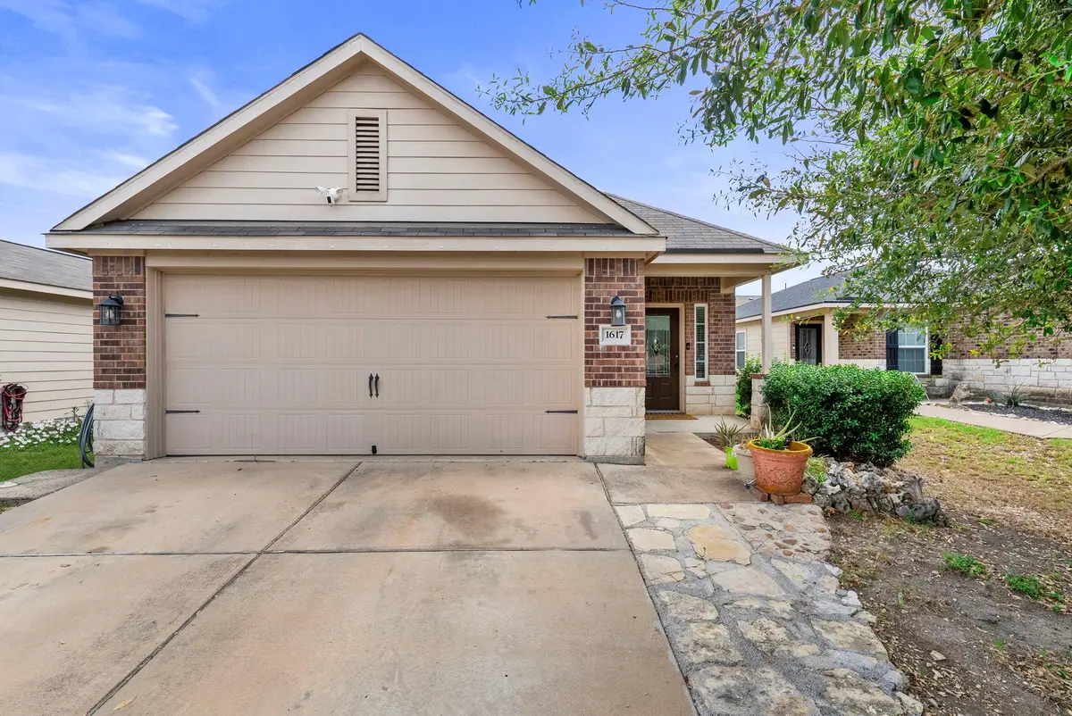 1617 Treeta Trl, Kyle, TX 78640 - #1