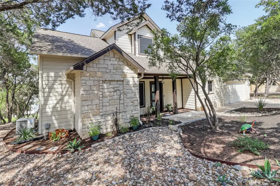 18508 Lakehead Cir, Point Venture, TX 78645 - Image #2