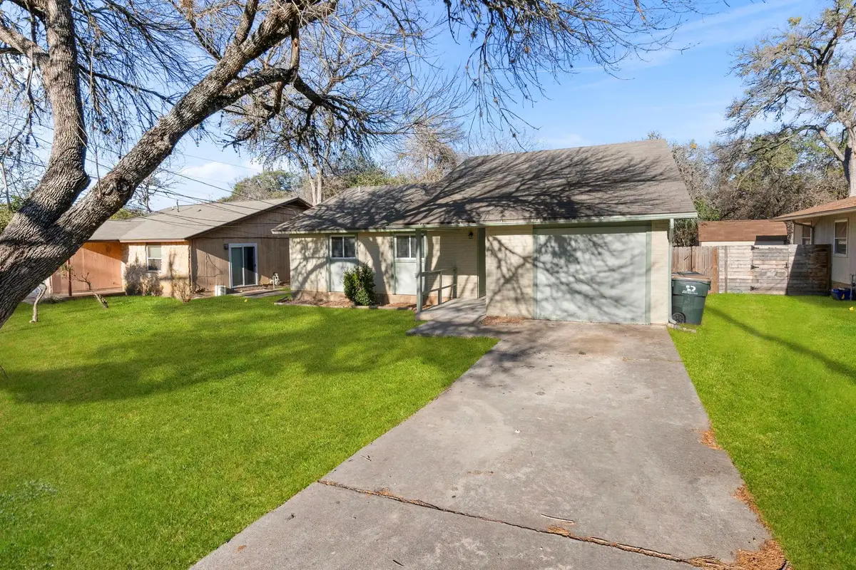 2016 Nevada St, San Marcos, TX 78666 - #1