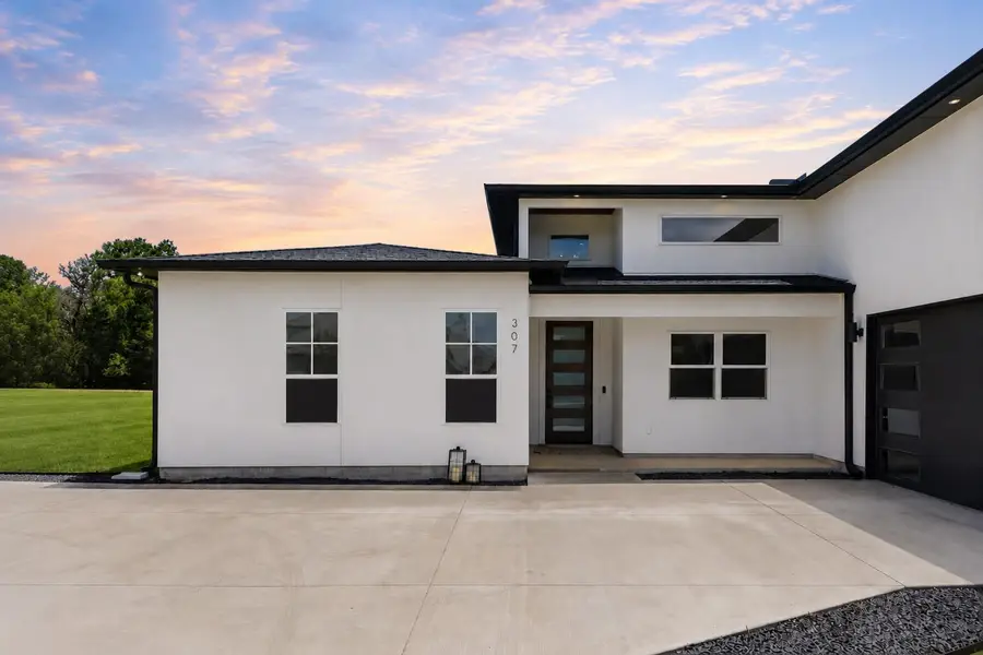 307 Chisholm Trl, Bastrop, TX 78602 - #2