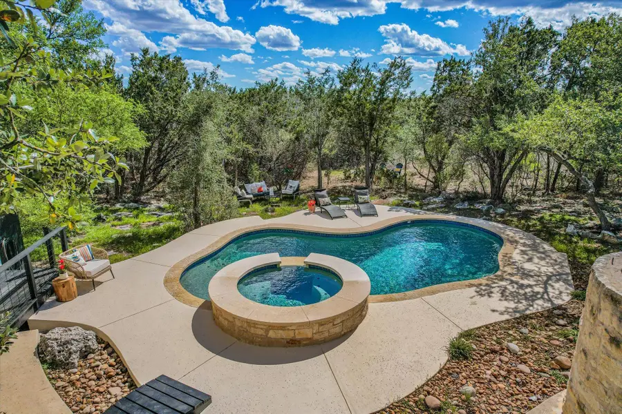 335 Deer Creek Dr, San Marcos, TX 78666 - #2