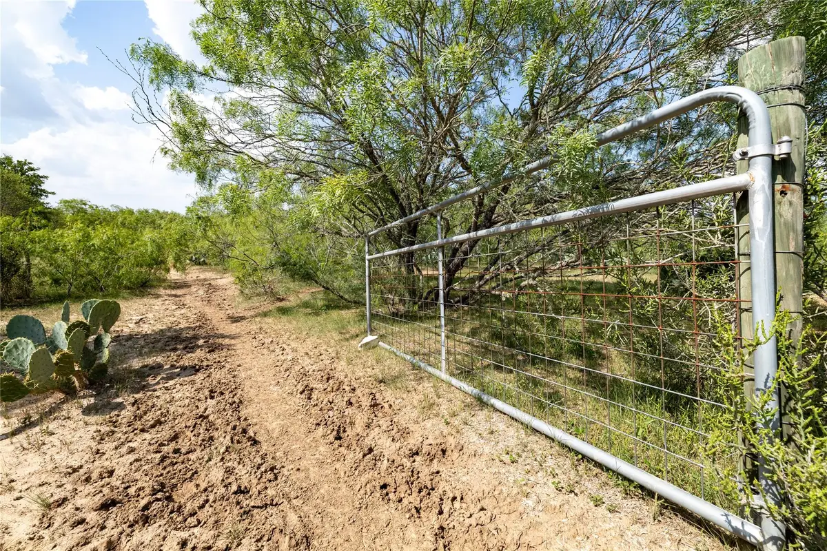 410 Green Acre Dr, Dale, TX 78616 - #1