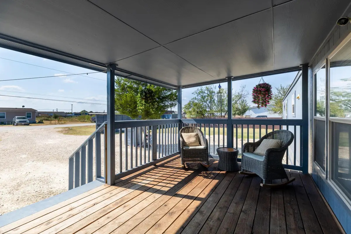 195 Gato Rd, Cedar Creek, TX 78612 - Image #1