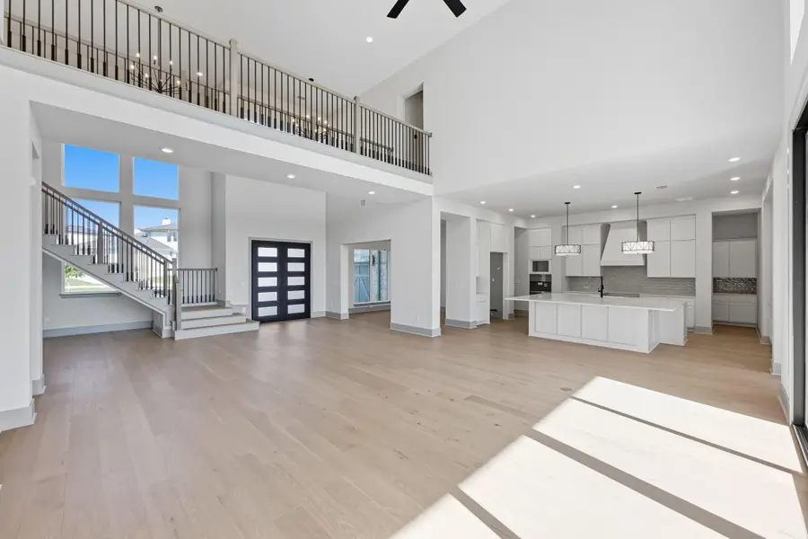 913 Tomichi Trl, Lakeway, TX 78738 - Image #3