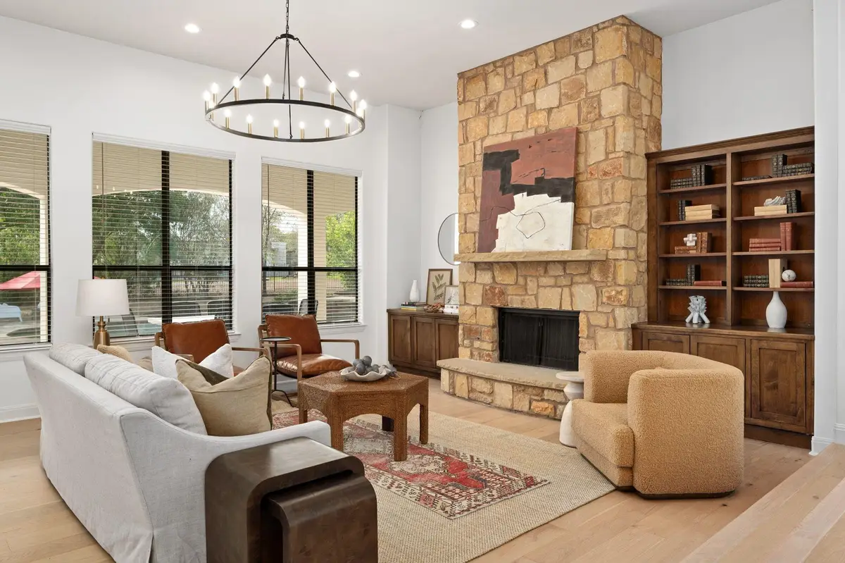 7201 Bowditch Dr, Austin, TX 78730 - Image #1