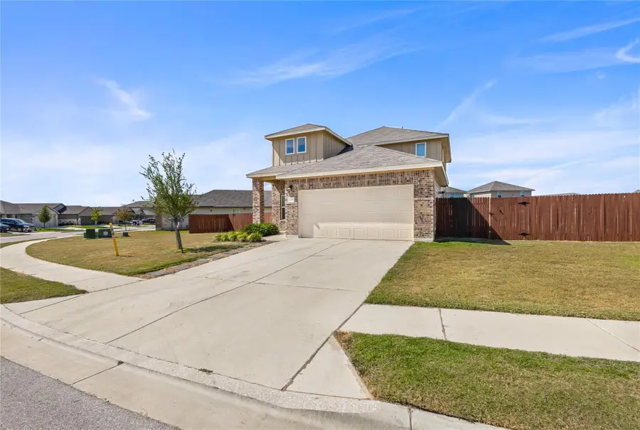 221 Longmount Cv, Liberty Hill, TX 78642 - Image #2