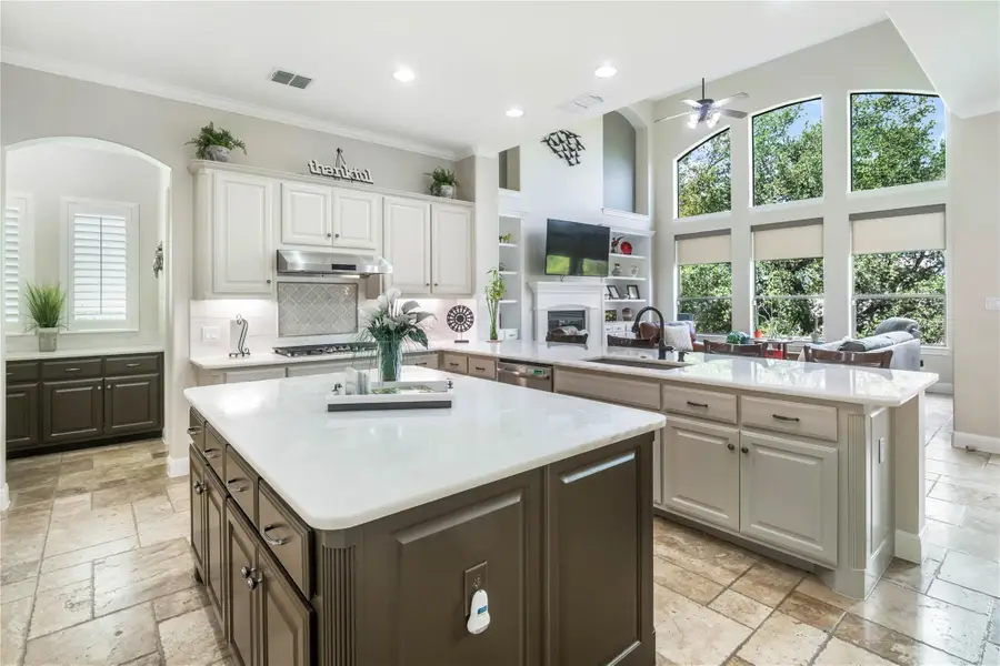 13301 Country Trails Ln, Austin, TX 78732 - Image #2