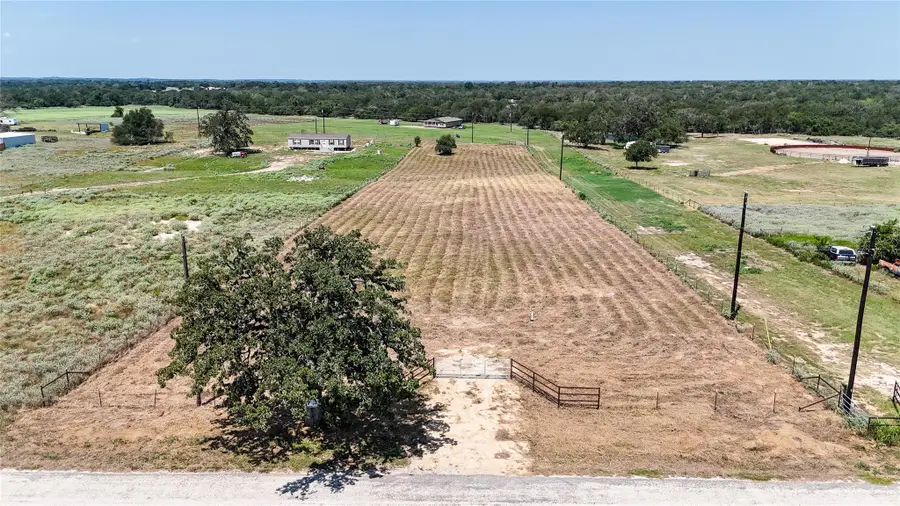 8150 Old Colony Line Rd, Dale, TX 78616 - #2