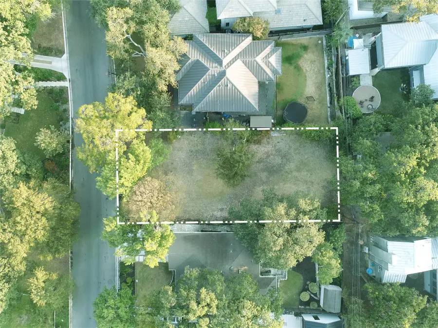 2005 Forest Trl, Austin, TX 78703 - Image #2