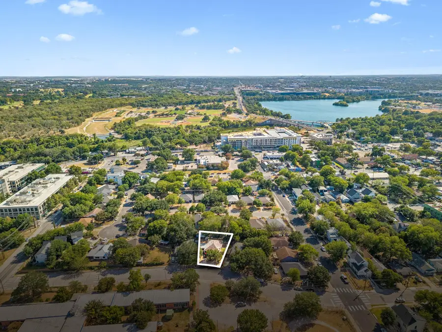 3007 E 4th St, Austin, TX 78702 - #2