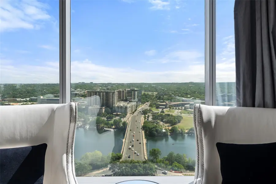 210 Lavaca St #2203, Austin, TX 78701 - Image #3